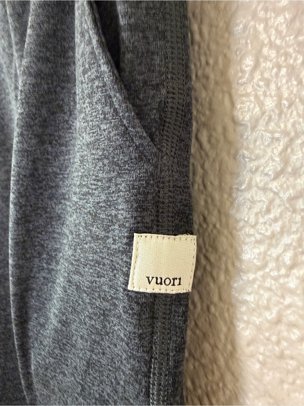 NWOT Vuori Performance Jogger Charcoal Heather Athleisure Casual Everyday M - Picture 4 of 6